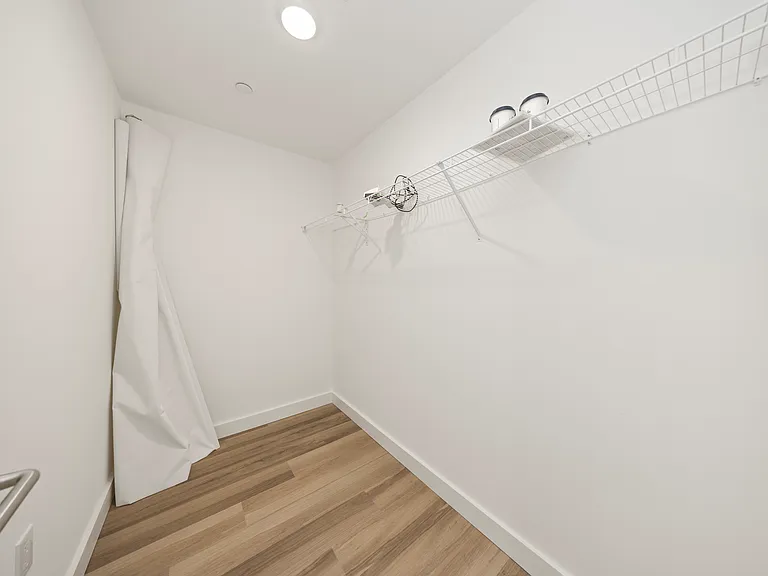 The Corner — Photo 12
