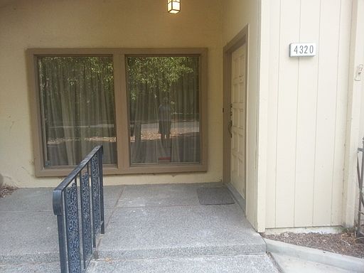 3rd image of 4320 N College Ave
