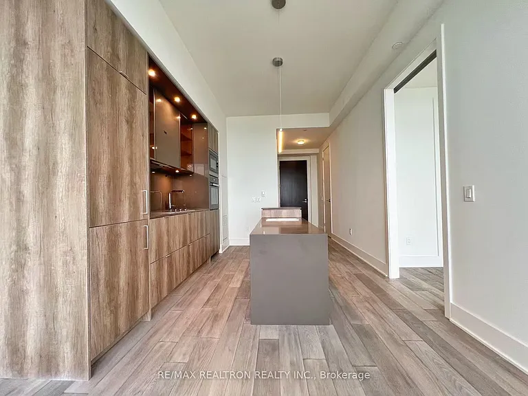 11 Yorkville Ave #6101 — Photo 8
