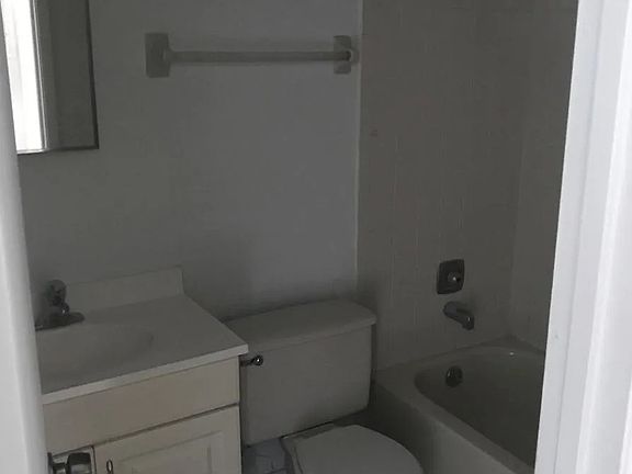 2nd image of 11901 Alafaya Woods Ct #11901