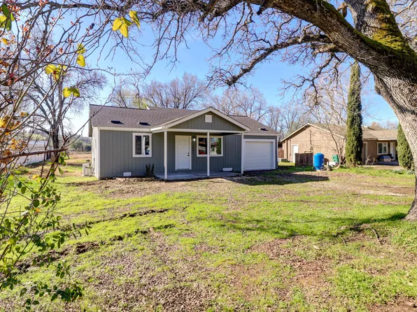 5882 Missouri Ln, Anderson, CA 96007