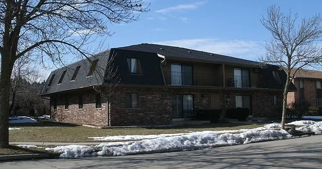 2 bed, 800 sqft, $1,350 — Photo 1