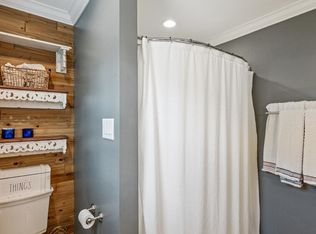 801 Hawks View Ct, Fuquay Varina, NC 27526