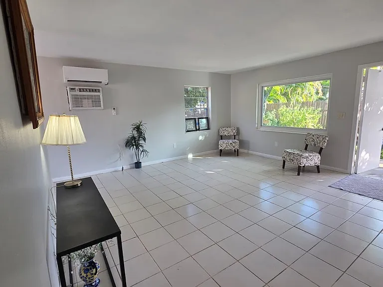 3386 Rudolph Rd — Photo 11