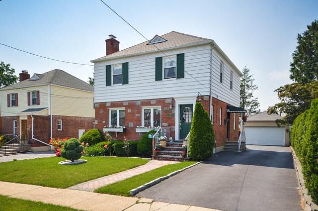 1st image of 299 Saint Johns Ave