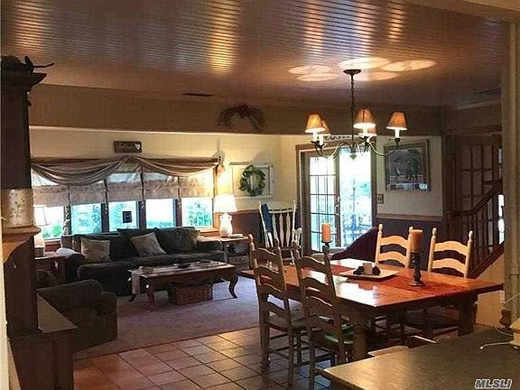 4th image of 39 Furrow Ln