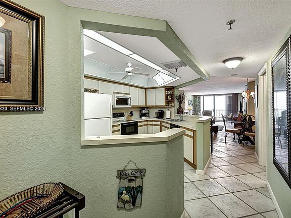 4th image of 9650 S Ocean Dr APT 1403