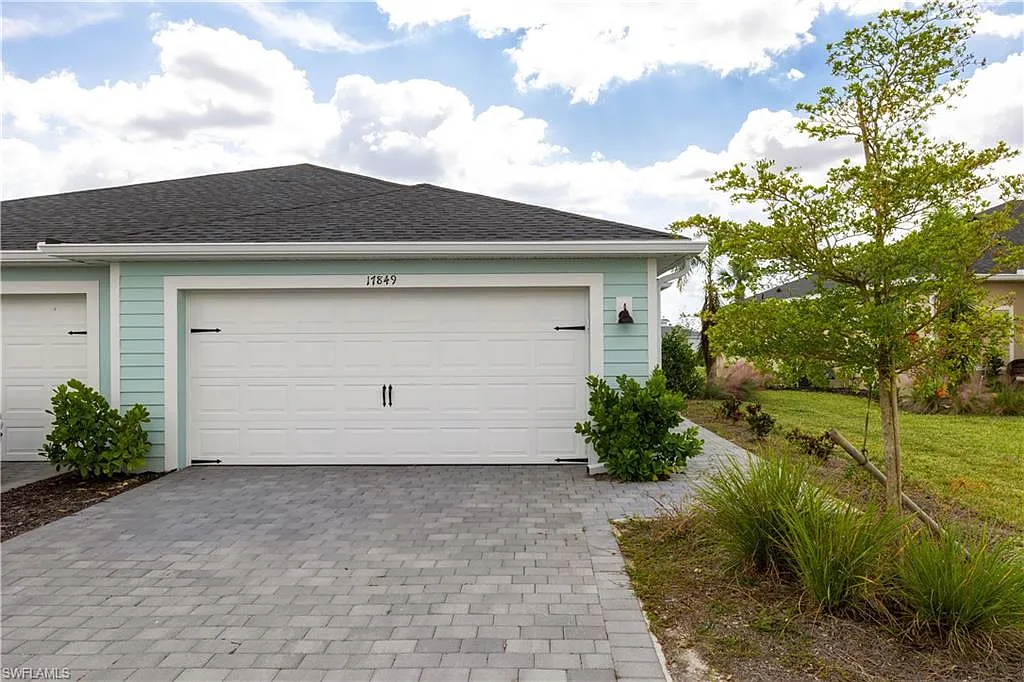 Building Photo - 17849 Woodland Ct