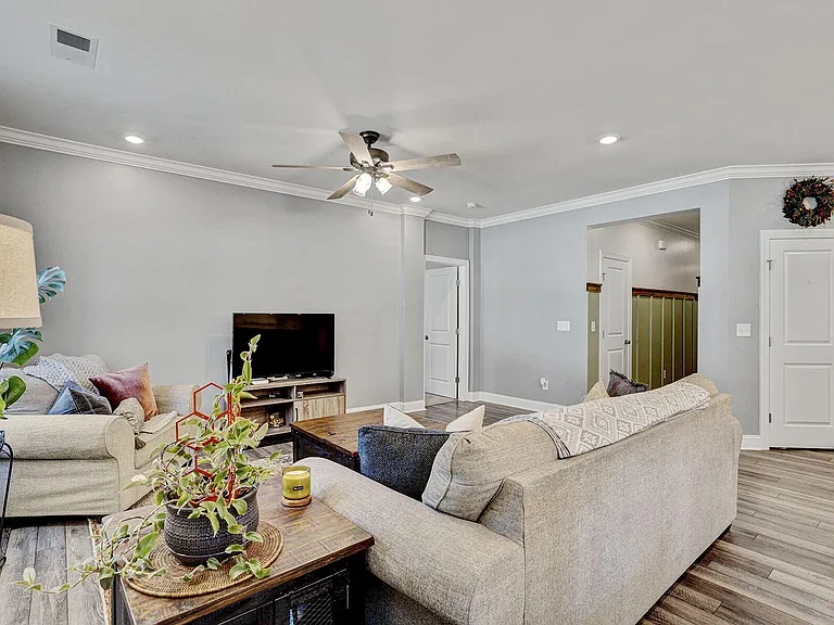 244 Chateau Way — Photo 12
