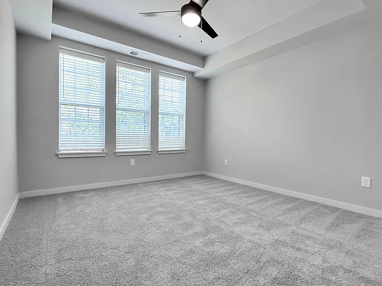 Legacy Rochester Hills Apartments — Photo 67