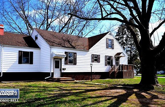 2nd image of 391 Oakdale Ave