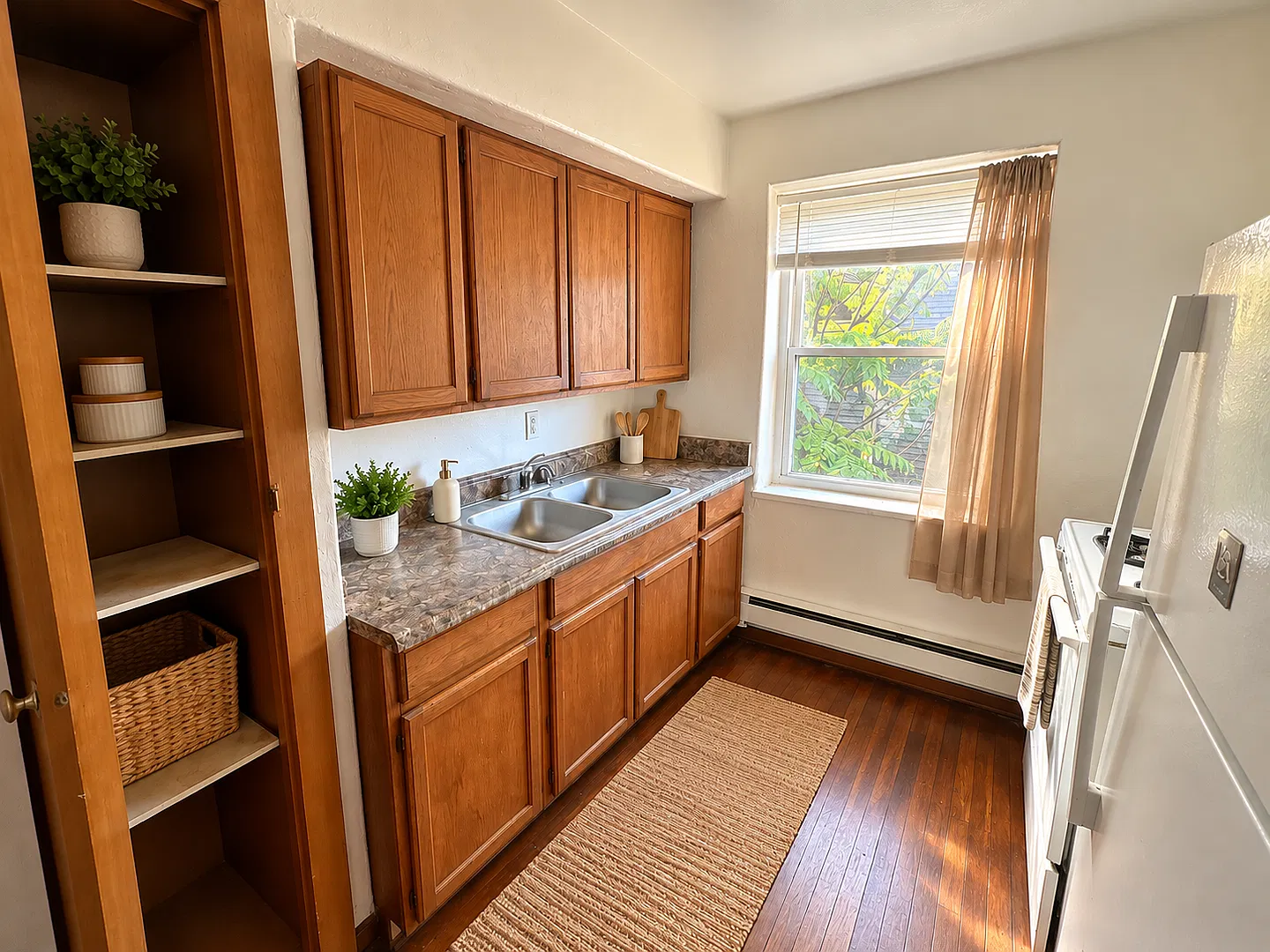 2909 Chartiers Avenue — Photo 3