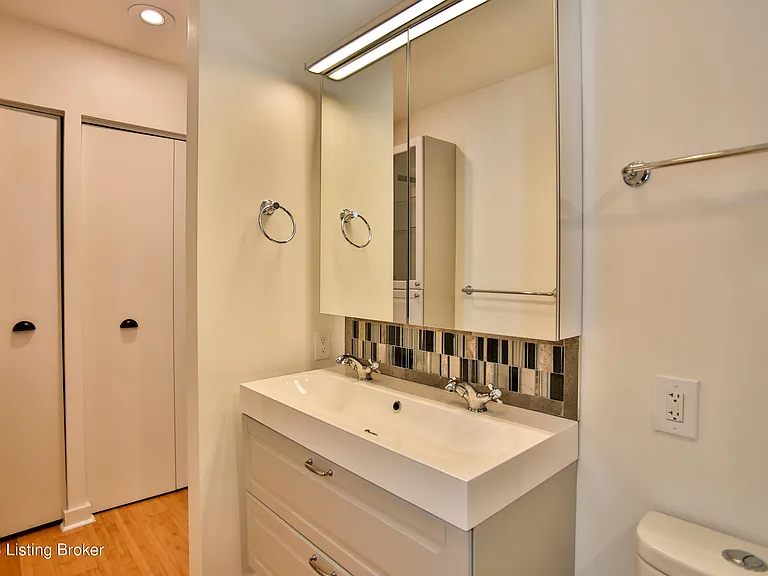 2525 George Rogers Clark Pl #T08 — Photo 16