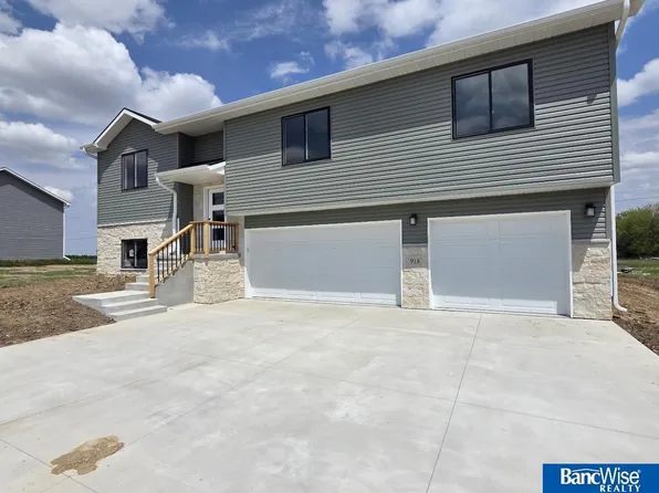 918 Avondale St, Lincoln, NE 68523