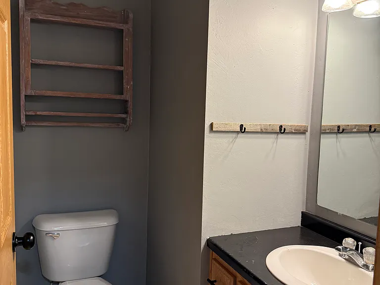 1394 Okeefe Rd — Photo 10
