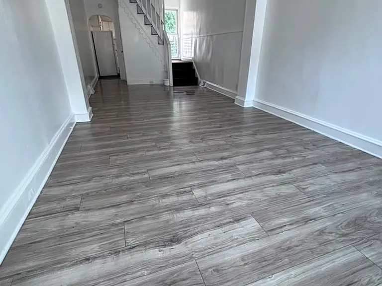 739 Beatty St — Photo 3