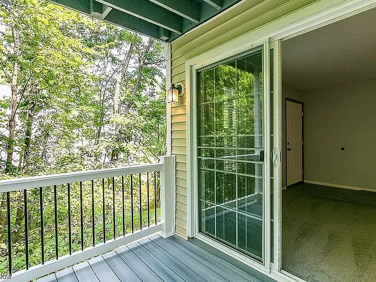1909 Stoney Run Cir — Photo 18