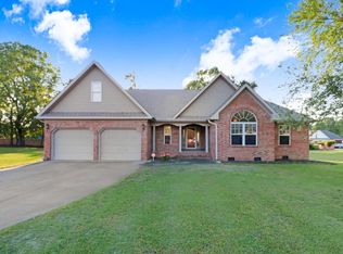 212 Carlyle Cir, Goldsboro, NC 27530