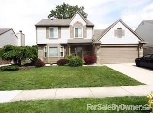 22329 Cherrylawn Dr, Brownstown, MI 48134