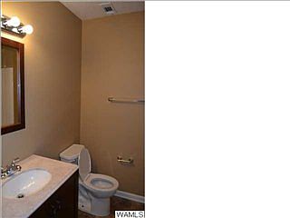 5th image of 525 29th Ct NE
