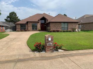 2064 Yasmeen Cir, Flint, TX 75762