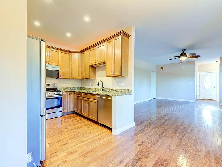 1140 Collingwood Dr — Photo 15