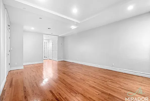 Rented by Mirador Real Estate | media 4