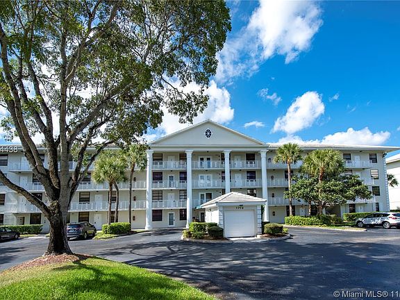 3rd image of 1713 Whitehall Dr APT 101