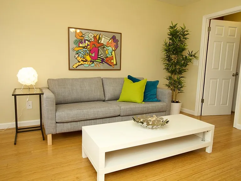 Revey Villa — Photo 4