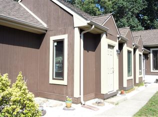33 Oriole Ln, Howell, NJ 07731