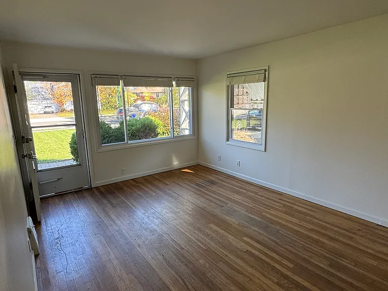 1953 Fishinger Rd — Photo 5