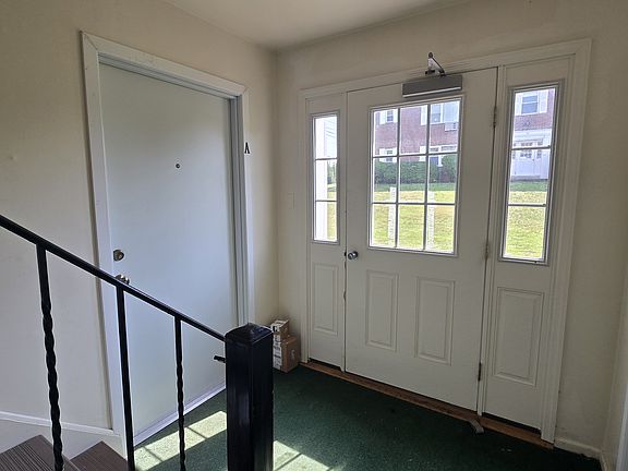 3rd image of 24 Rolling Ridge Rd APT A