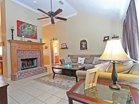5th image of 13684 Hidden Oaks Dr