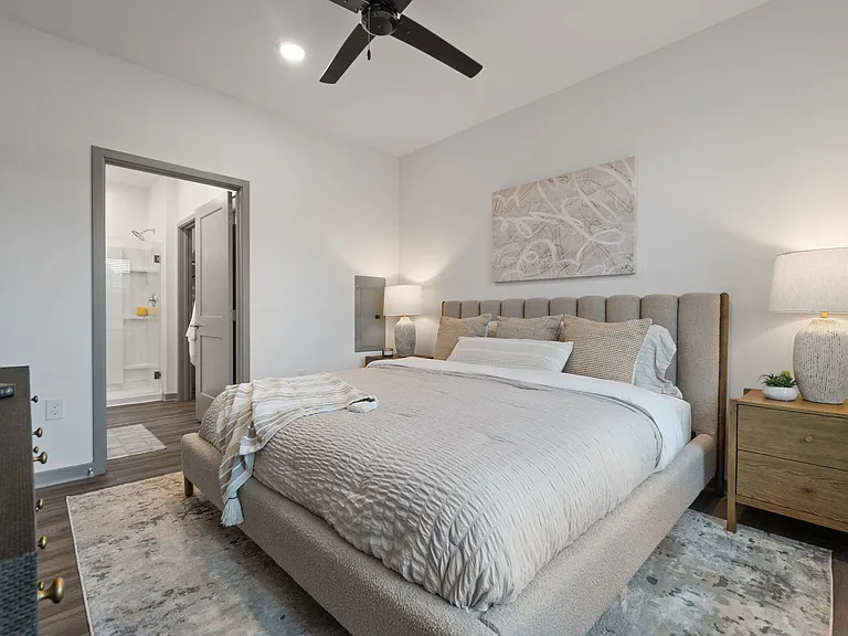 The Quinn Luxury Apartments — Photo 60