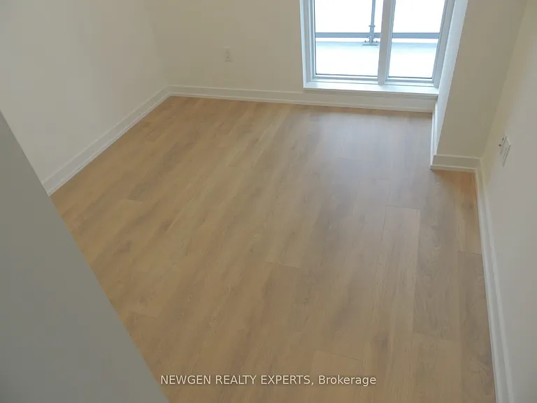 34 Tubman Ave #1112E — Photo 17
