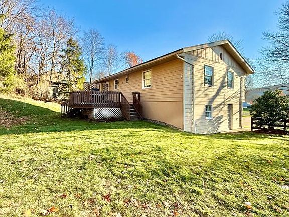 4th image of 115 Pamela Dr