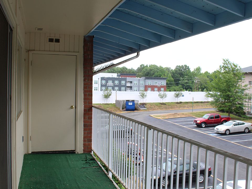 Building Photo 4