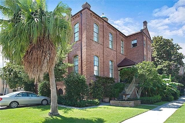 1st image of 1114 Lyons St APT 210