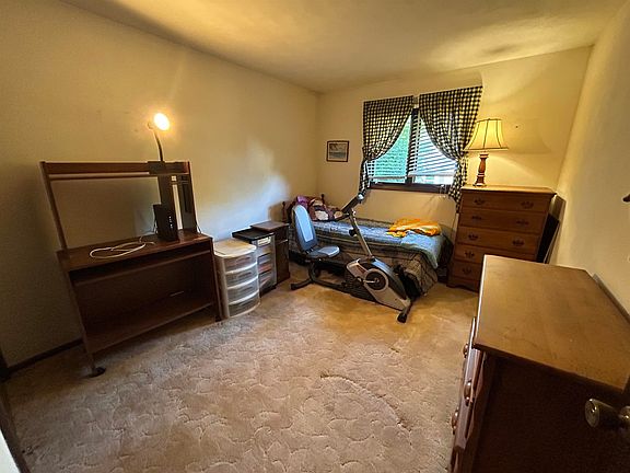 4th image of 7153 Farmhome Ln