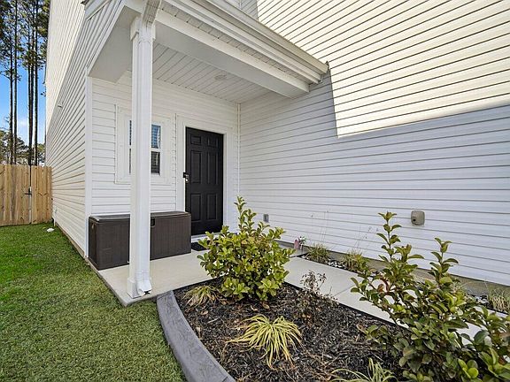 3rd image of 161 Surfbird Rd