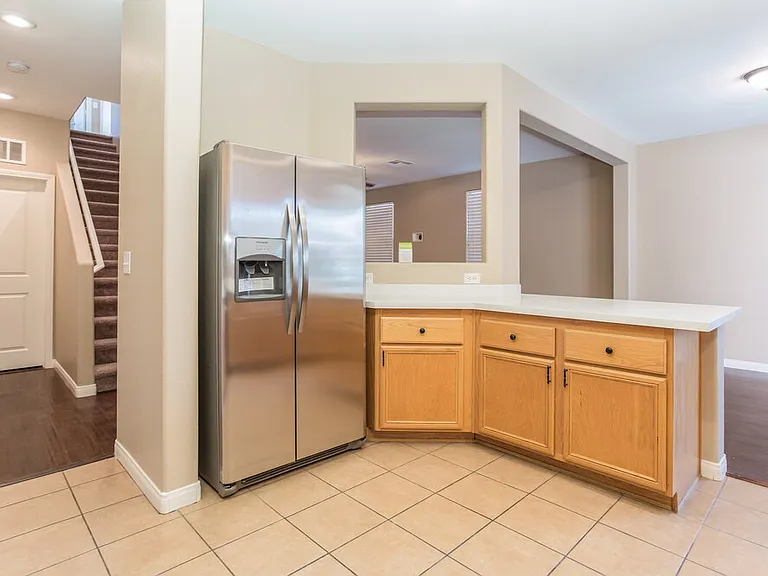 10731 Iona Island Ave — Photo 6