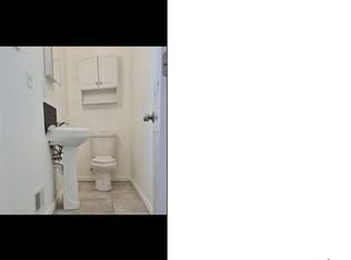 62 Chelsea Ave APT 1, Newark, NJ 07106