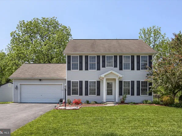 185 Woodlawn Ave, Palmyra, PA 17078