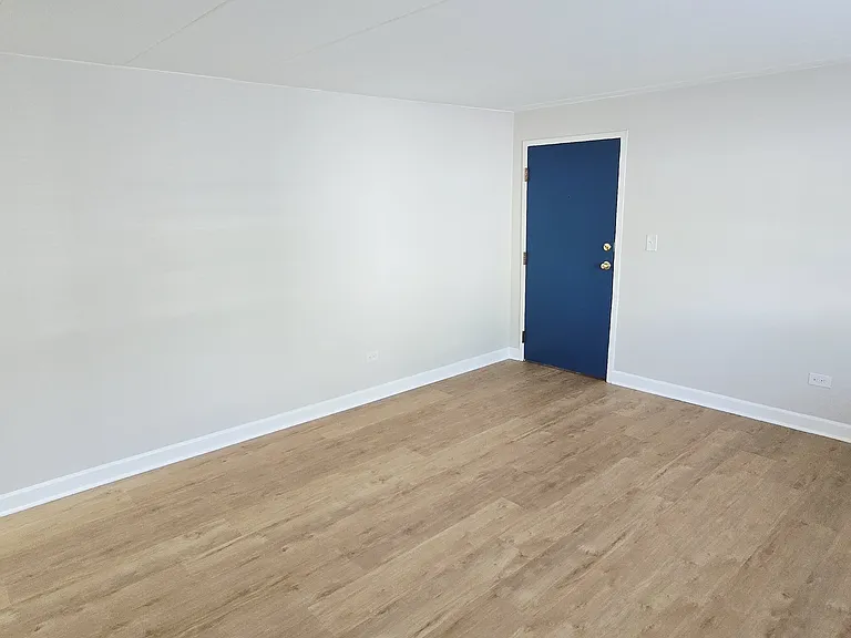 11013 S Lloyd Dr #6 — Photo 7