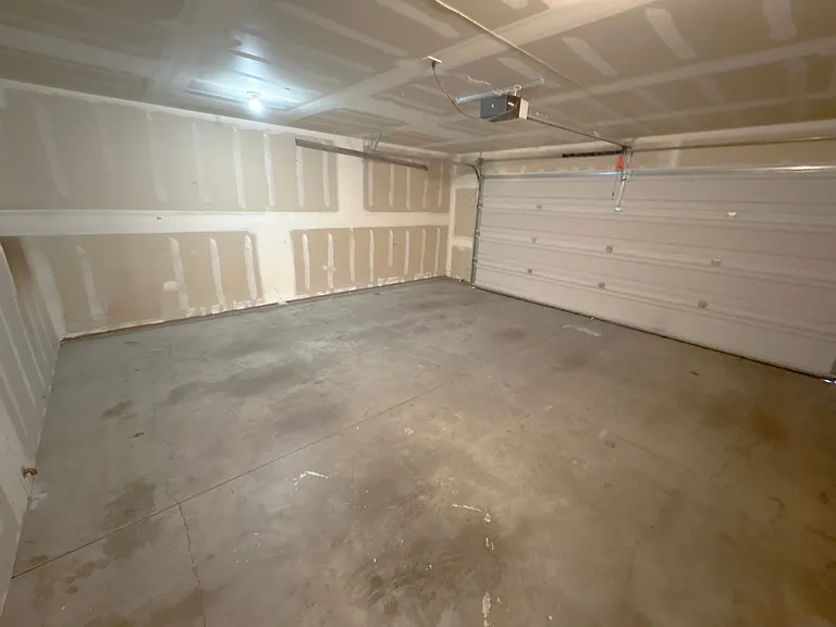 5631 N Hills Dr — Photo 23
