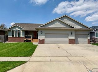 7316 W Lobelia St, Sioux Falls, SD 57106