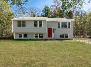 78 Robbins Rd, Wilton, NH 03086