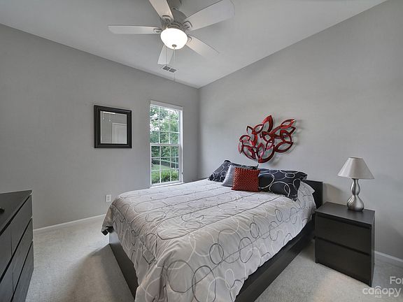 5th image of 15202 Legend Oaks Ct