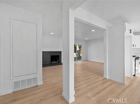 3rd image of 731 Moonstone Ct