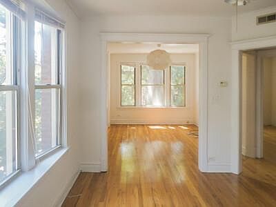 1st image of 5100 N Winchester Ave #9